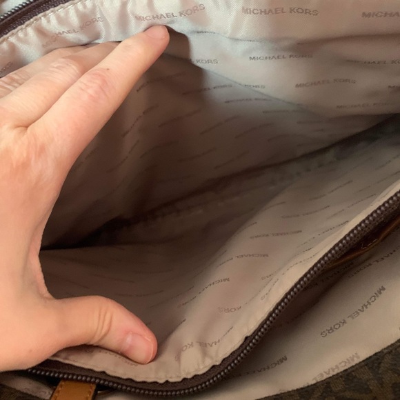 COPY - Michael Kors Tote - Picture 14 of 14